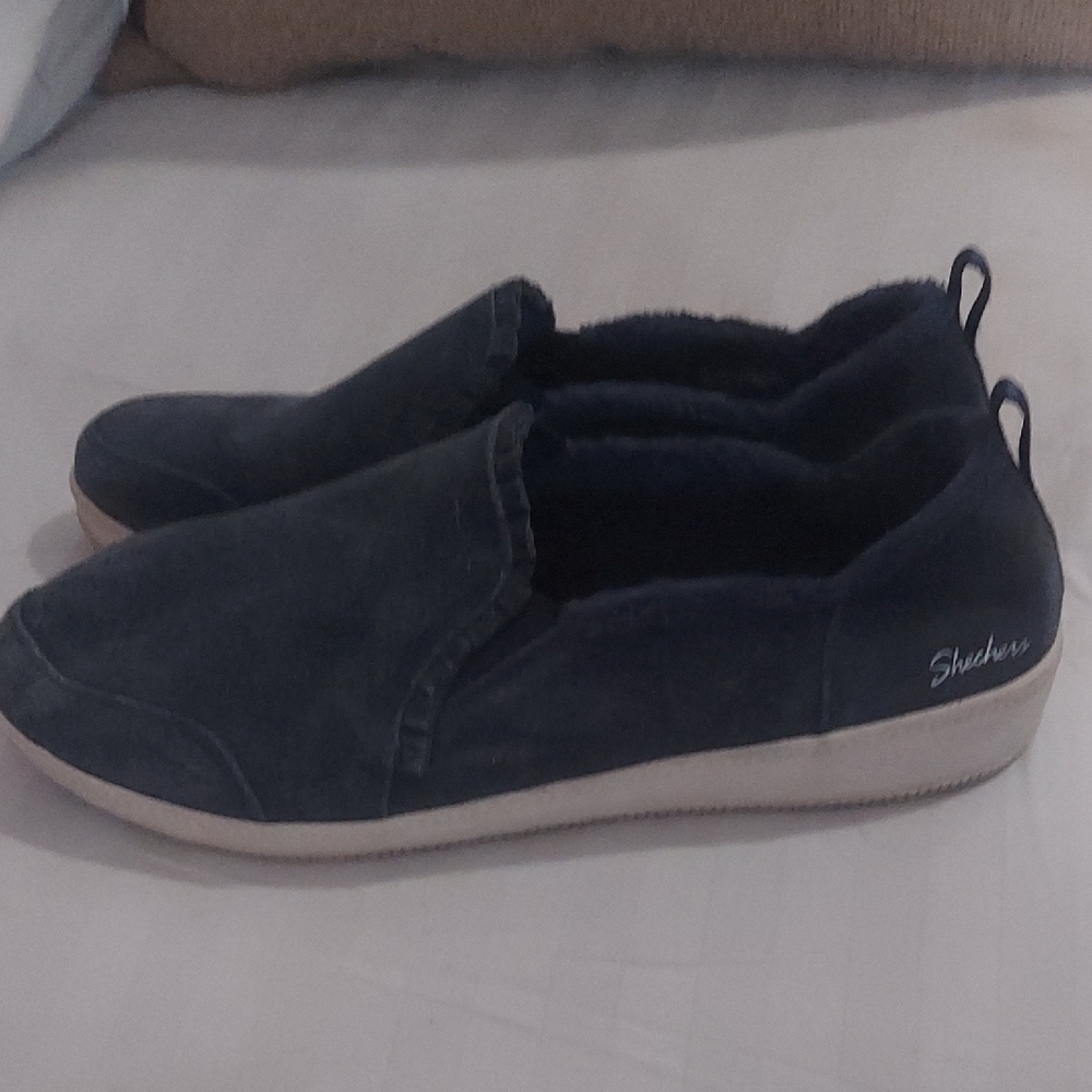 Women’s navy blue suade slip on shoes